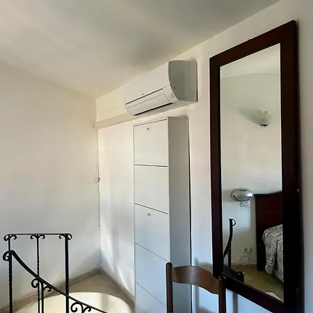 Ape Elbana Hotel